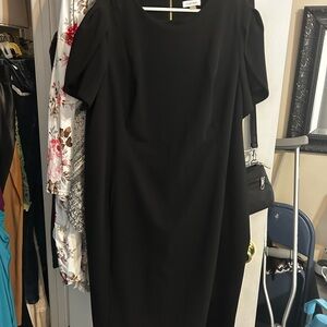 Calvin Klein Black Midi Dress with Short Sleeves
